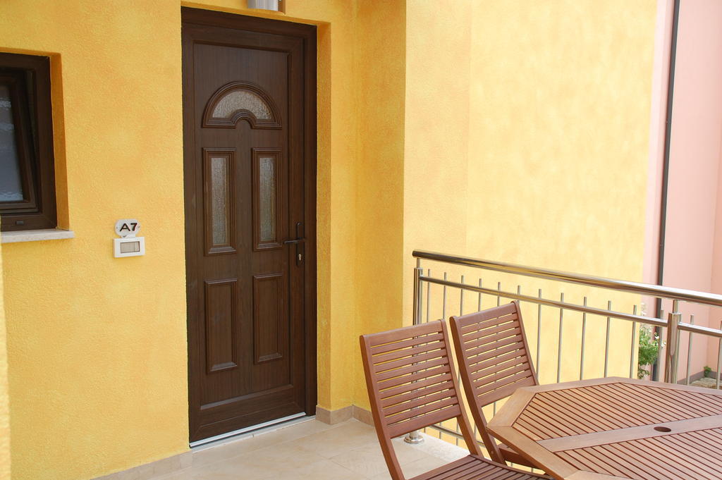 Villa Alpa Umag Luaran gambar